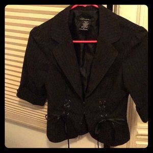 Women’s shortsleeved blazer